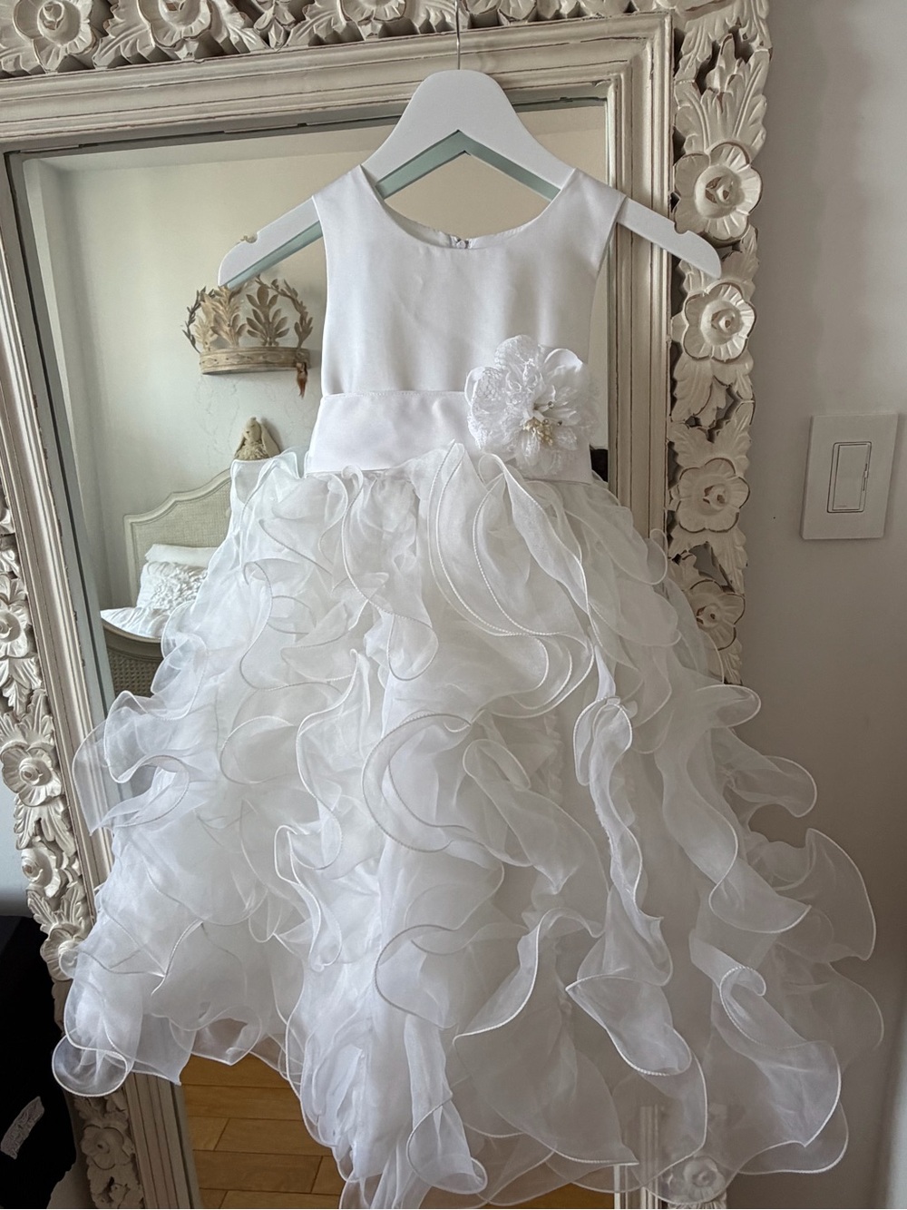 White Floral Appliqué Ruffled Tulle Dress for Girls